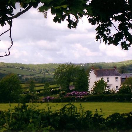 Glascoed Farmhouse Carmarthen Extérieur photo