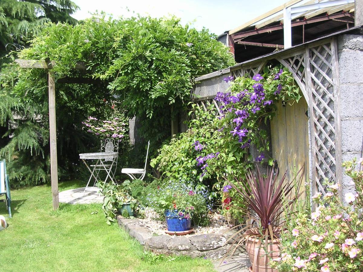 Glascoed Farmhouse Carmarthen Extérieur photo