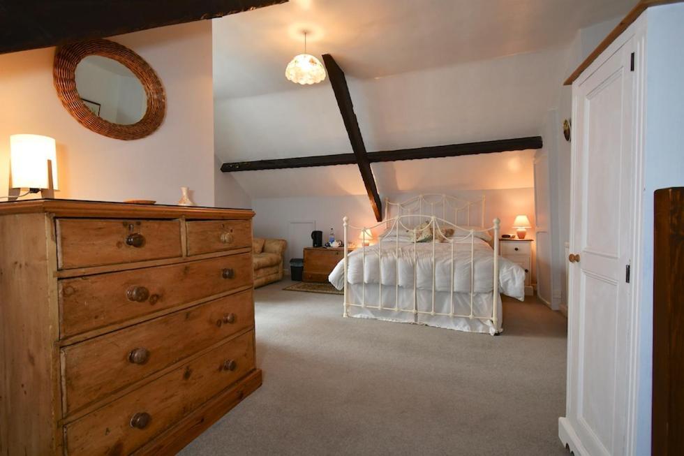 Glascoed Farmhouse Carmarthen Extérieur photo